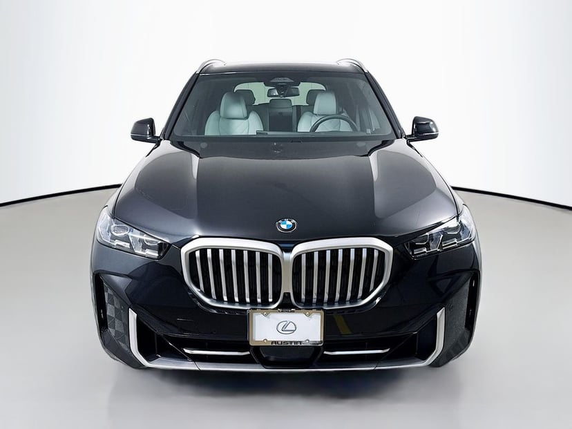 2025 BMW X5 - Image 3