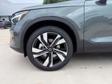 2026 Volvo XC40 - Preview 9