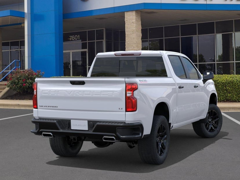 2026 Chevrolet Silverado 1500 - Image 3