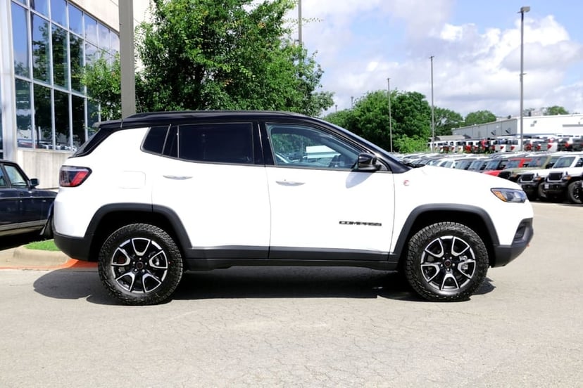 2026 Jeep Compass - Image 1