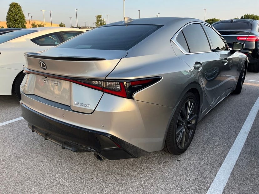 2021 Lexus IS - Image 3
