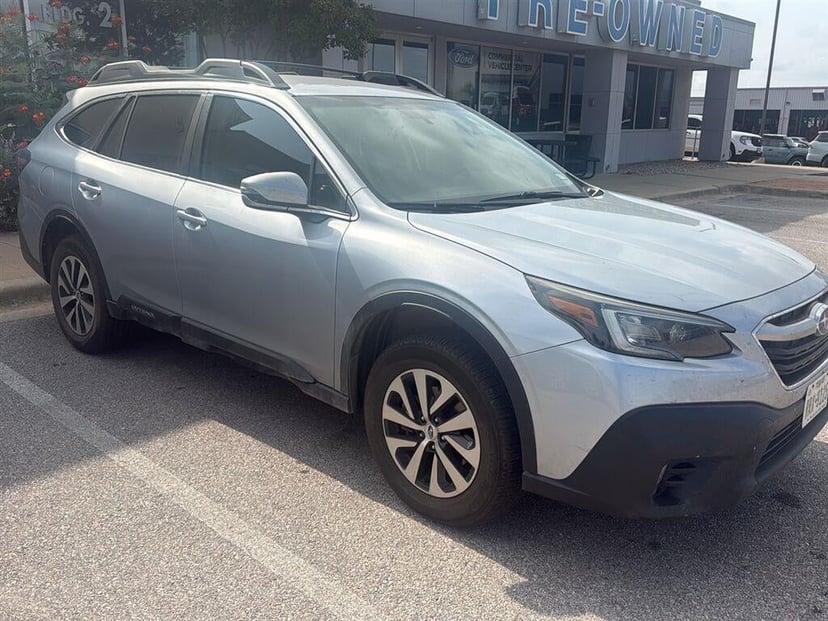2022 Subaru Outback - Image 2