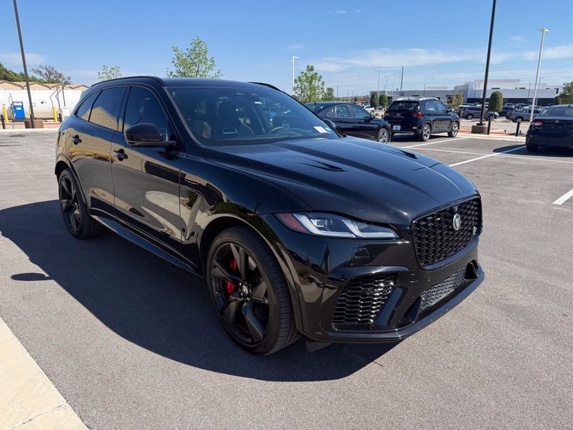 2025 Jaguar F-PACE - Image 1