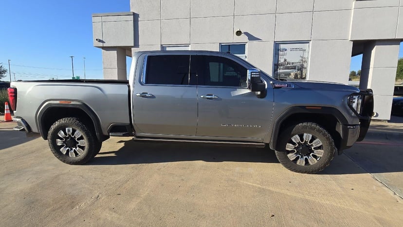 2024 GMC Sierra 2500HD - Image 1