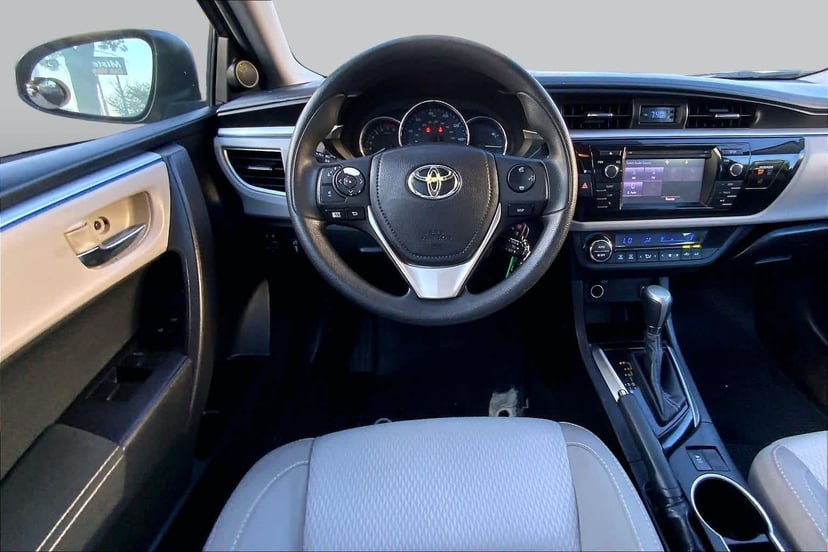 2015 Toyota Corolla - Image 2