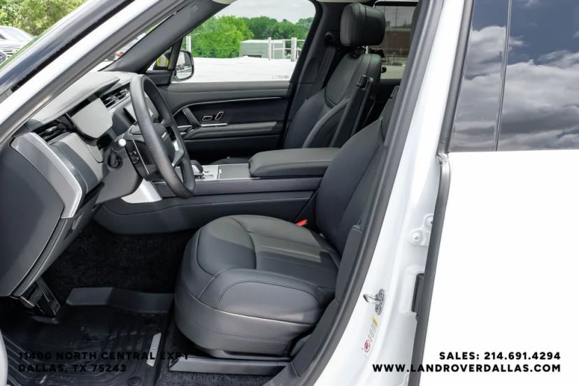 2026 Land Rover Range Rover - Image 3