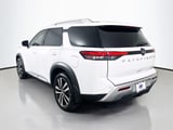 2025 Nissan Pathfinder - Preview 7