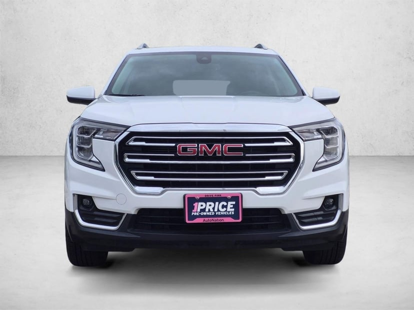 2023 GMC Terrain - Image 3