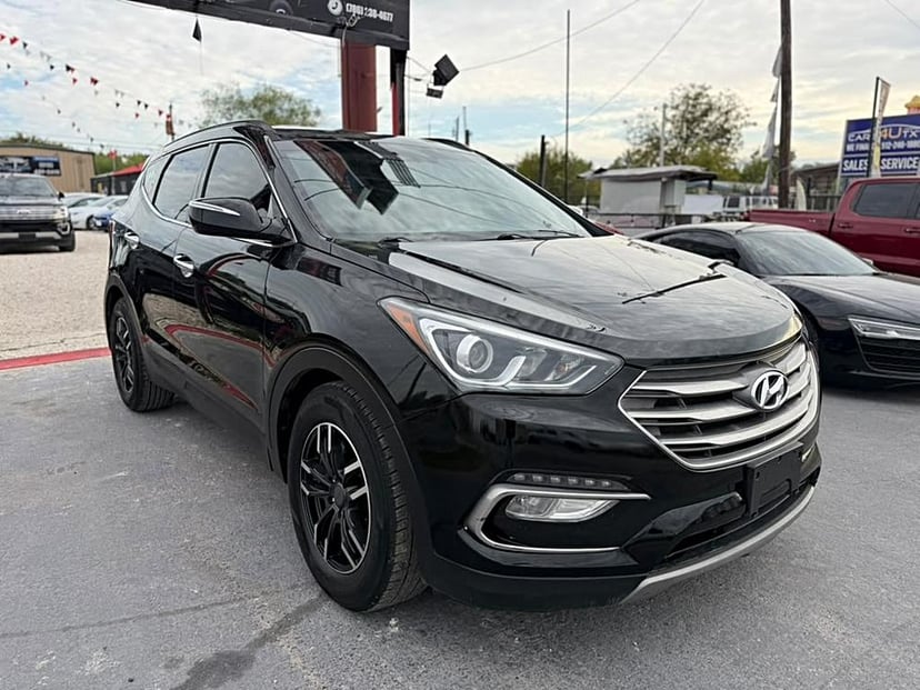 2018 Hyundai Santa FE - Image 1