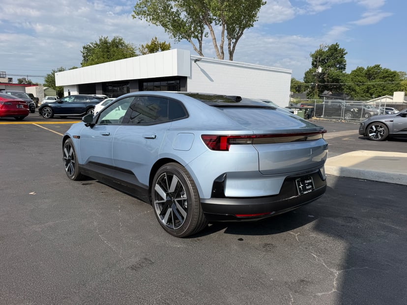 2026 Polestar 4 - Image 3