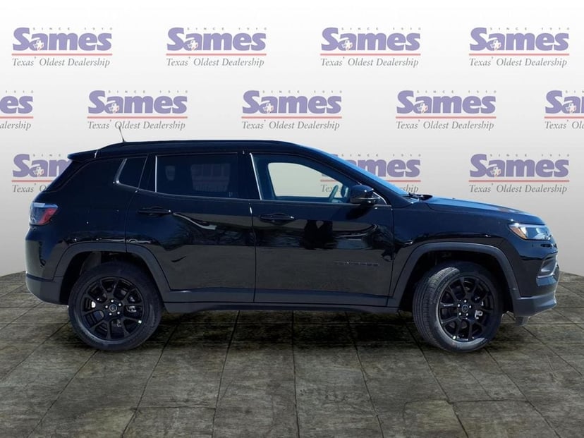 2026 Jeep Compass - Image 3