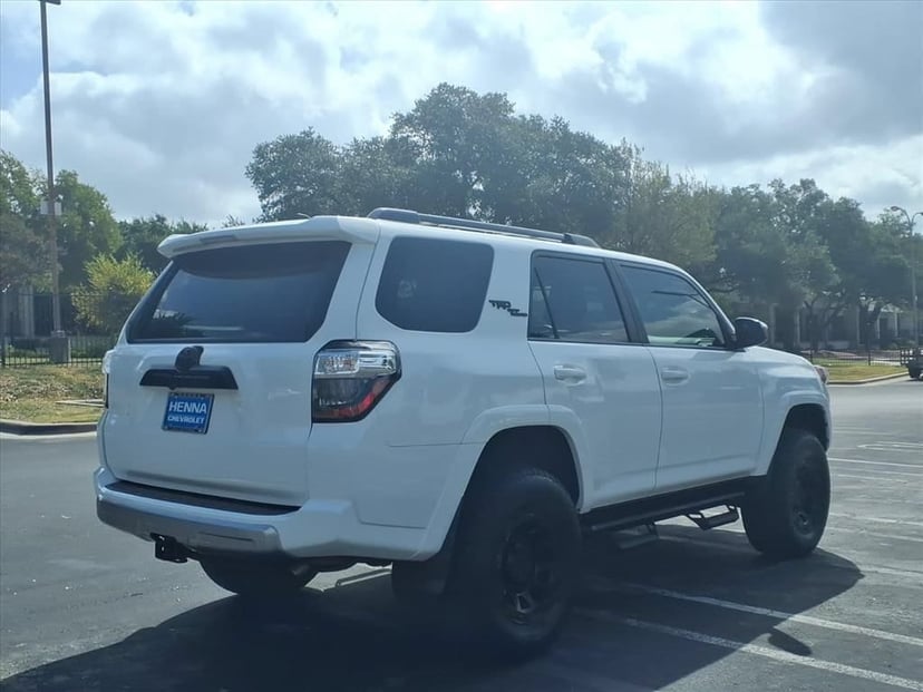 2022 Toyota 4runner - Image 3