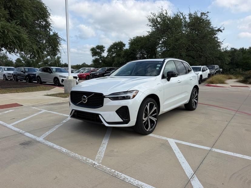 2024 Volvo XC60 - Image 1