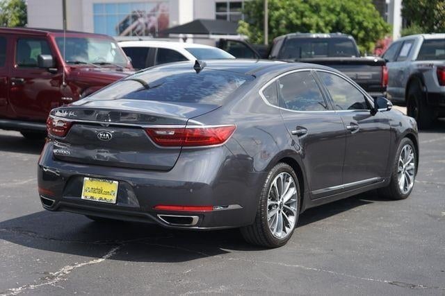2019 Kia Cadenza - Image 2