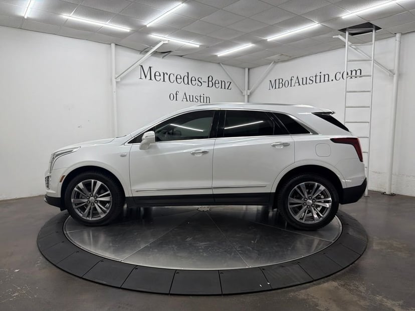 2020 Cadillac XT5 - Image 2