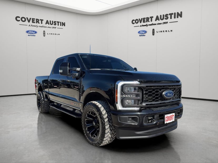 2023 Ford F-250 - Image 3