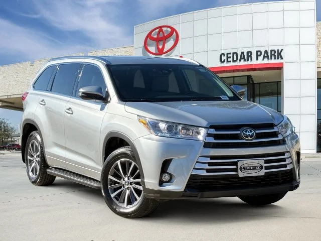 2018 Toyota Highlander - Image 1