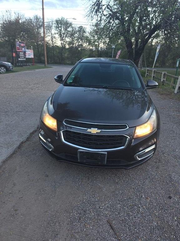 2016 Chevrolet Cruze - Image 1