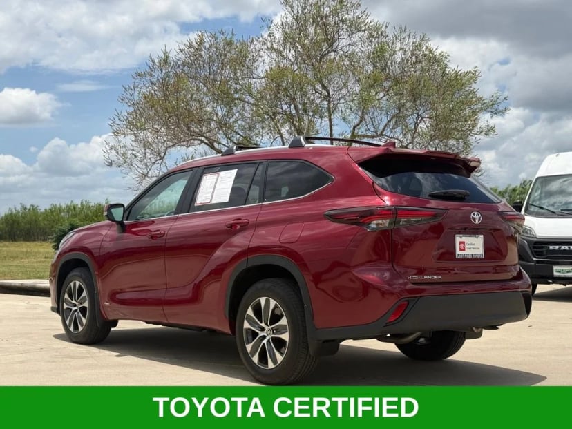 2026 Toyota Highlander - Image 2