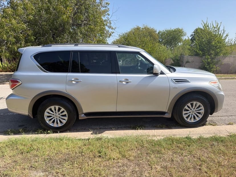 2017 Nissan Armada - Image 1