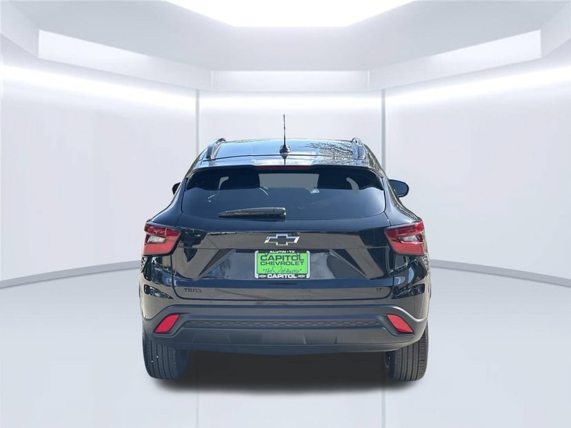 2026 Chevrolet Trax - Image 3