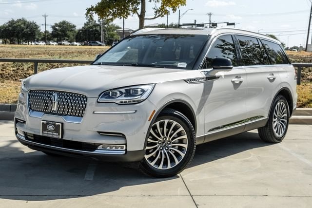 2023 Lincoln Aviator - Image 1