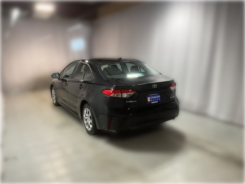 2025 Toyota Corolla - Image 2