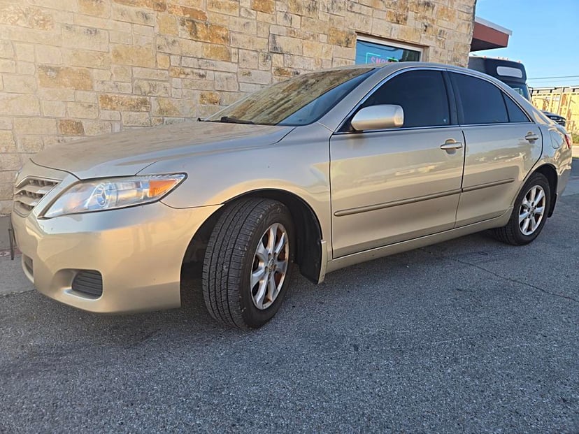 2011 Toyota Camry - Image 1