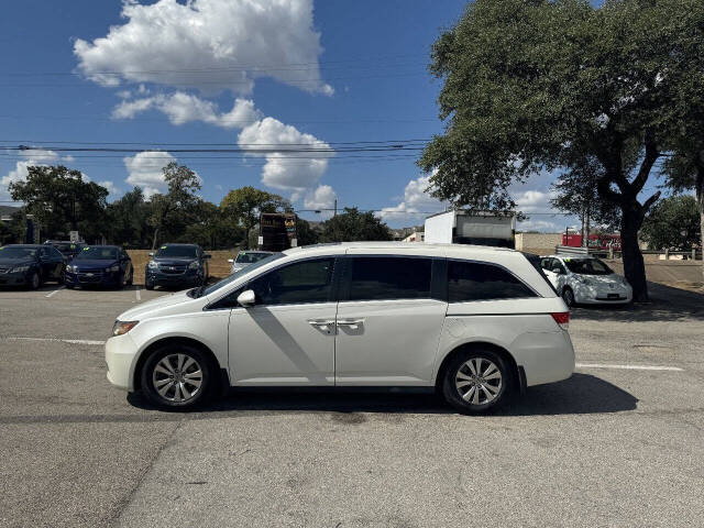 2016 Honda Odyssey - Image 1