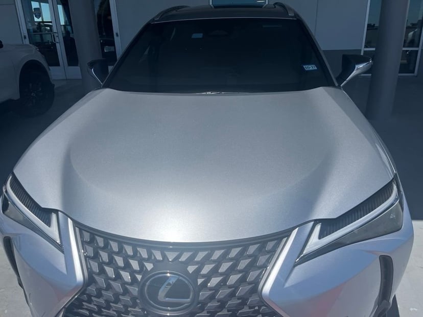 2025 Lexus UX - Image 3