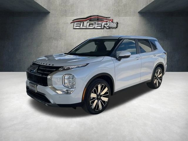 2026 Mitsubishi Outlander - Image 1