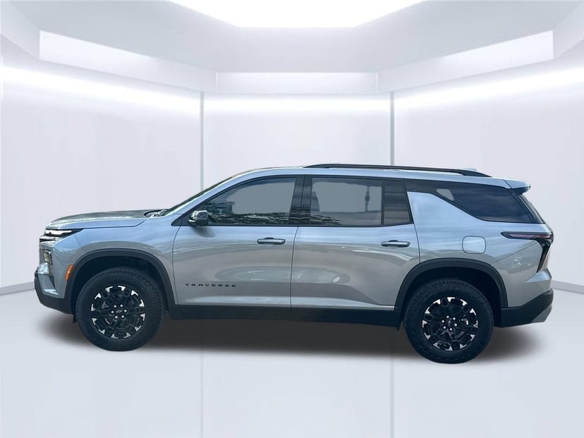 2027 Chevrolet Traverse - Image 1