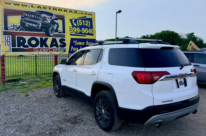 2019 GMC Acadia - Image 2
