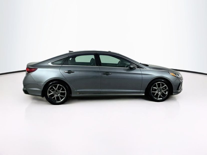 2018 Hyundai Sonata - Image 1