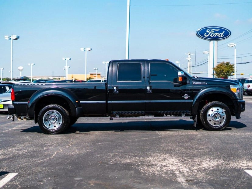 2015 Ford F-450 - Image 2