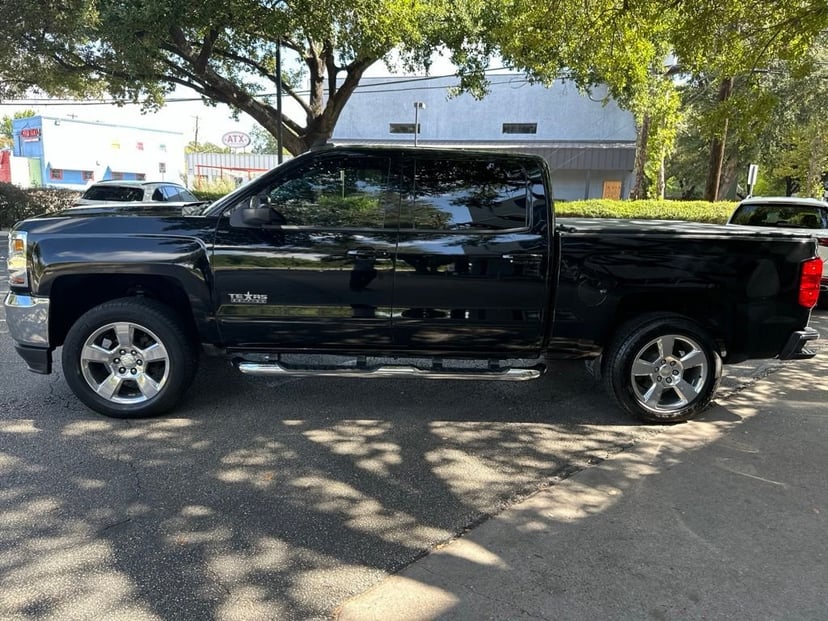 2018 Chevrolet Silverado 1500 - Image 2