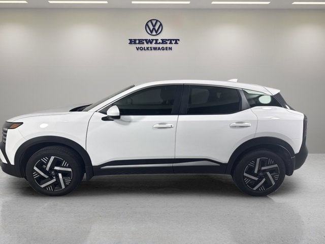 2025 Nissan Kicks MPV - Image 2