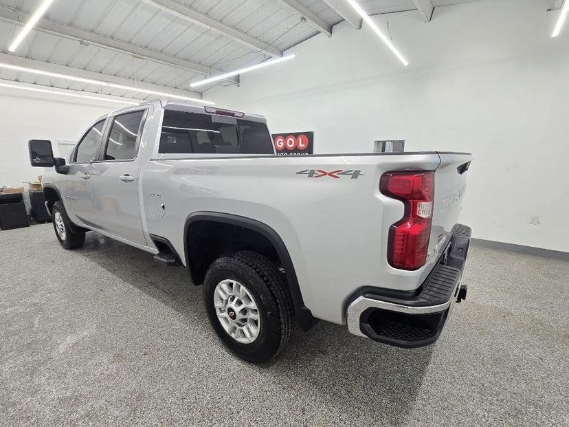 2023 Chevrolet Silverado 2500HD - Image 3