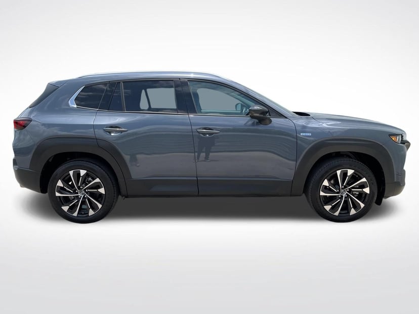 2025 Mazda CX-50 - Image 3