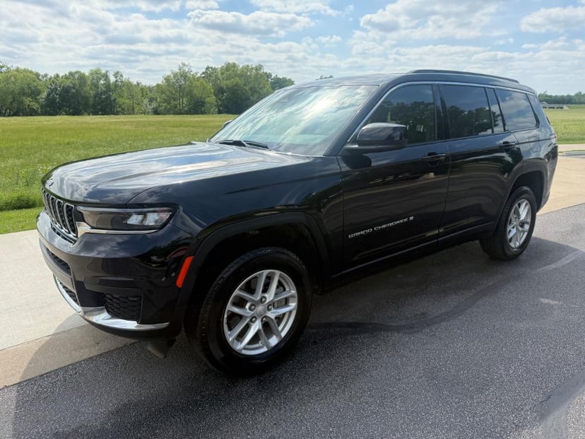 2025 Jeep Grand Cherokee L - Image 1