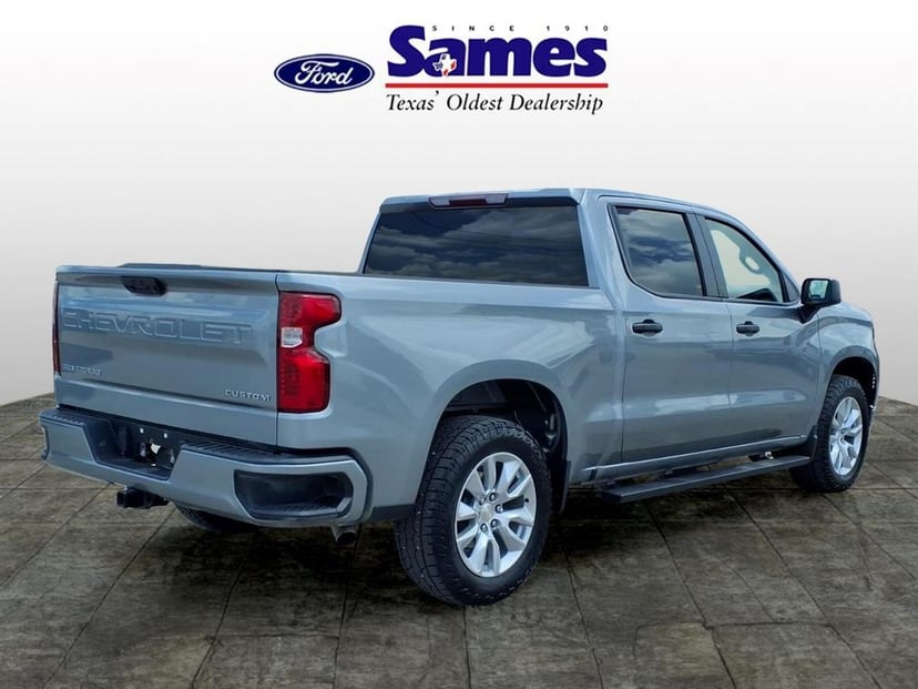 2023 Chevrolet Silverado 1500 - Image 3