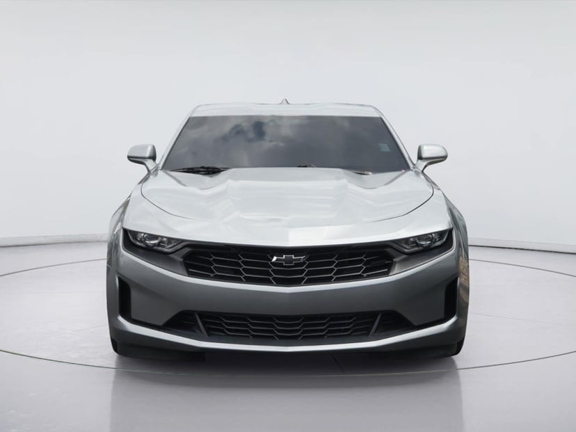 2023 Chevrolet Camaro - Image 3