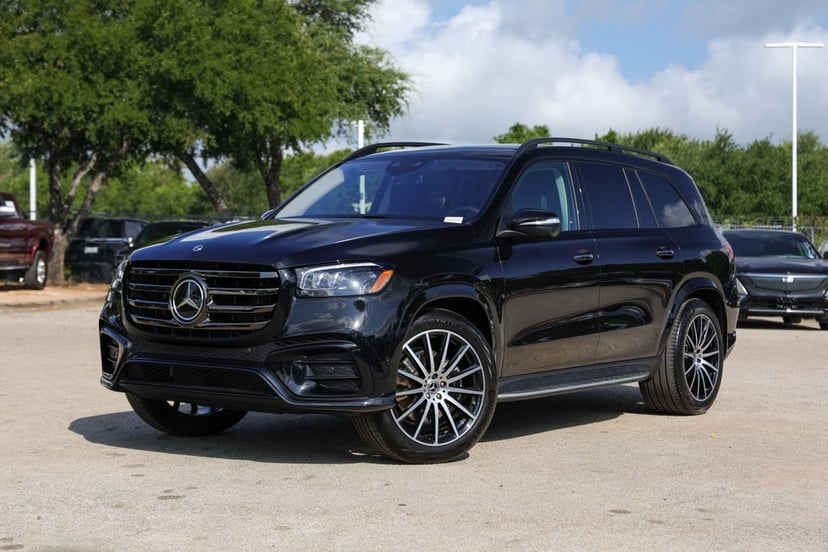 2026 Mercedes-Benz GLS - Image 1