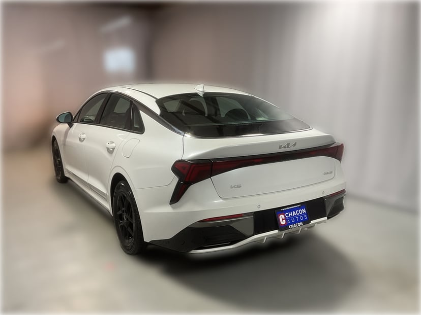 2025 Kia K5 - Image 3