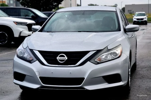 2017 Nissan Altima 2.5 S 4D Sedan Brilliant Silver - Image 1
