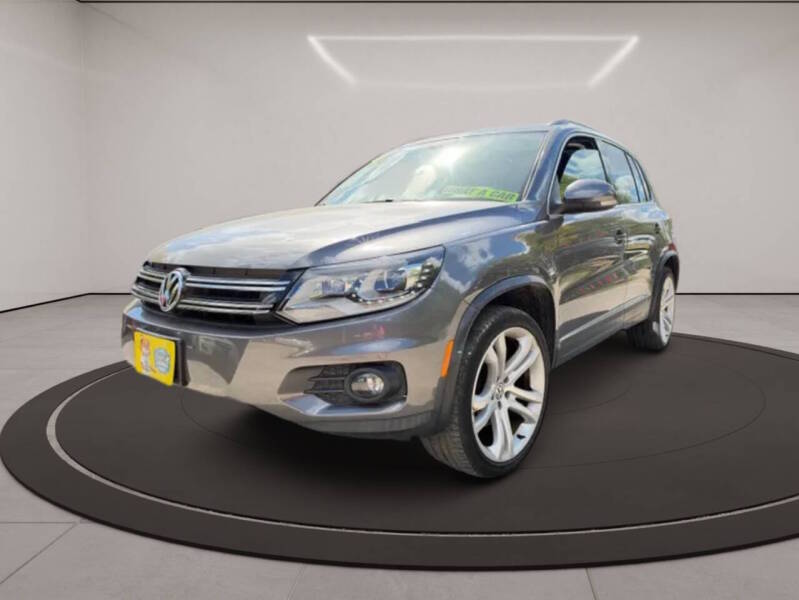 2013 Volkswagen Tiguan - Image 1
