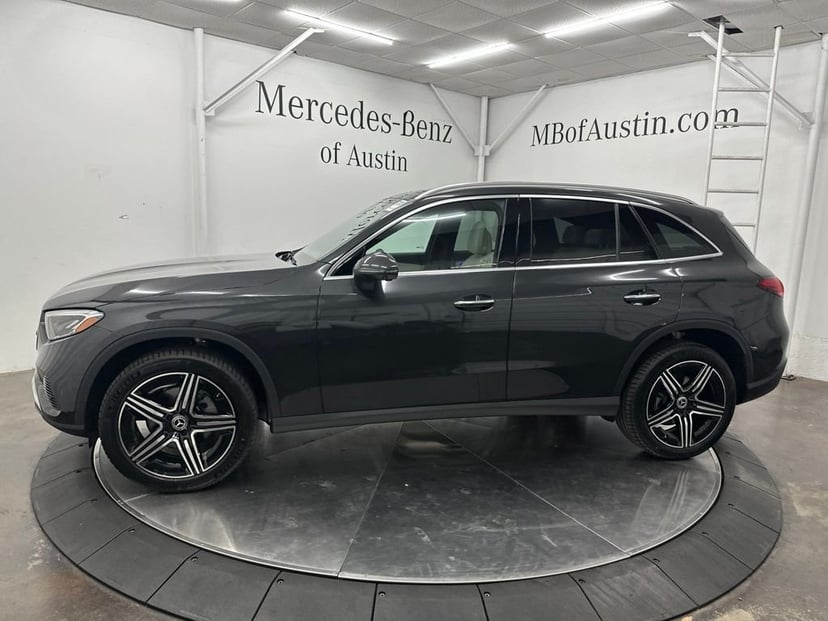 2027 Mercedes-Benz GLC - Image 1