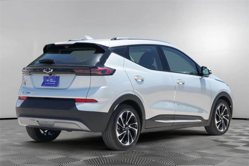 2023 Chevrolet Bolt EUV - Image 1