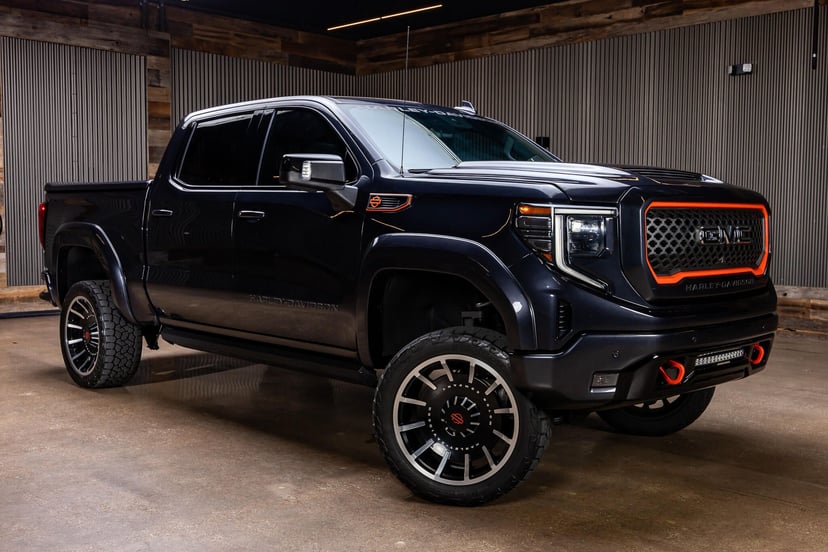 2023 GMC Sierra 1500 - Image 1