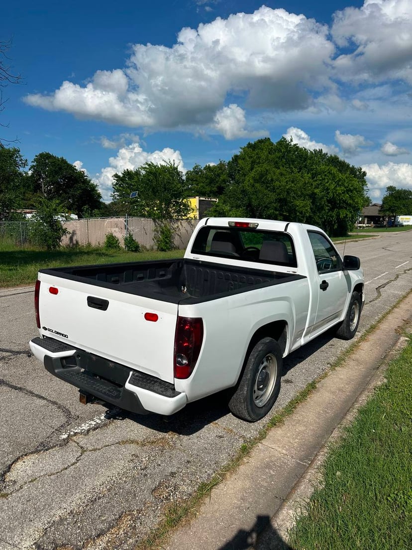 2012 Chevrolet Colorado - Image 2